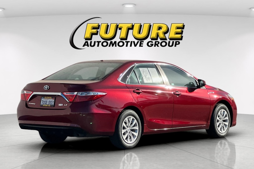 Used 2017 Toyota Camry Hybrid LE Sedan