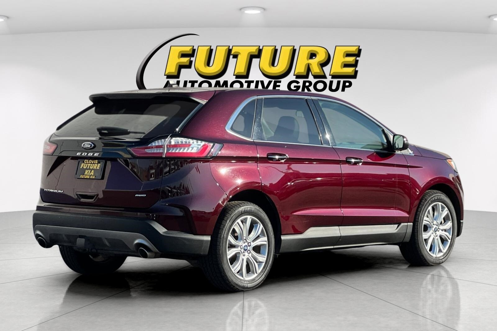 2022 Ford Edge Titanium photo 3
