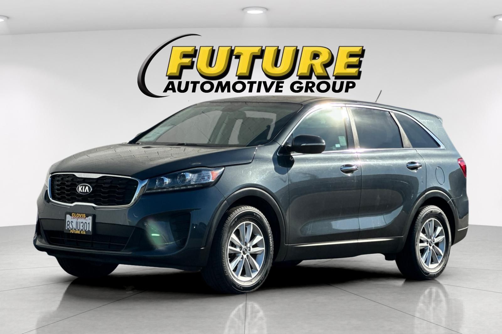 2020 Kia Sorento LX photo 3