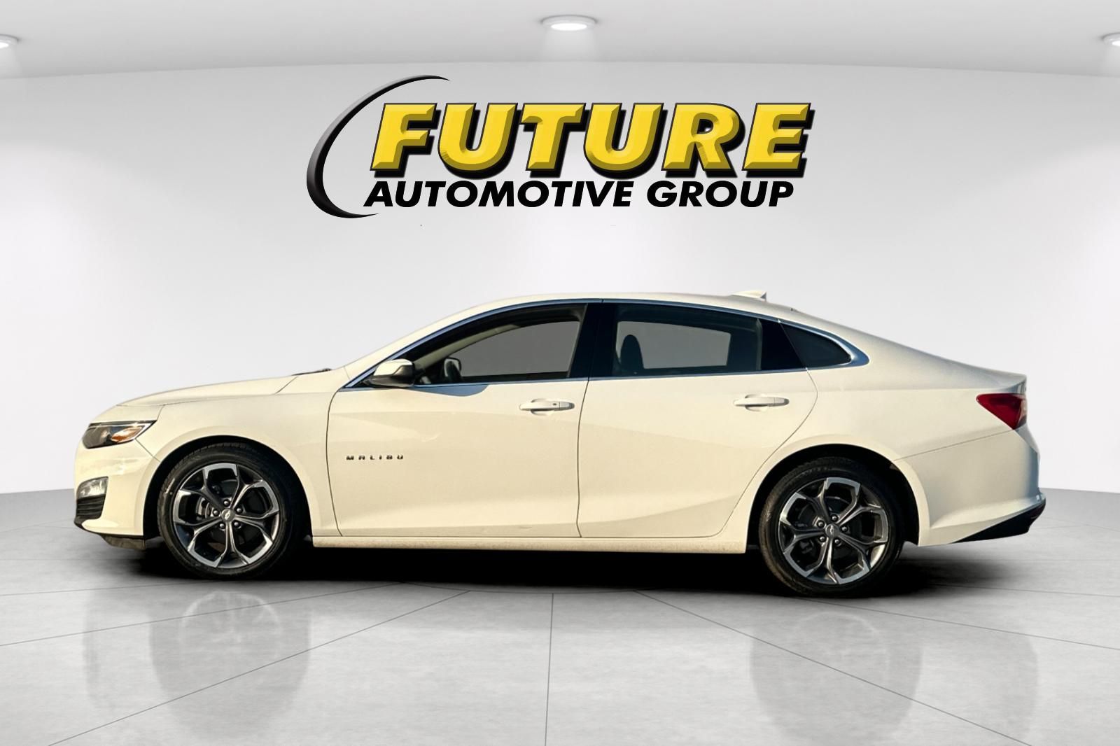 2024 Chevrolet Malibu LT photo 6