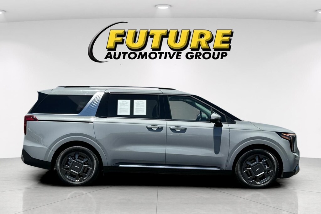 Certified 2025 Kia Carnival Hybrid SX Minivan/Van