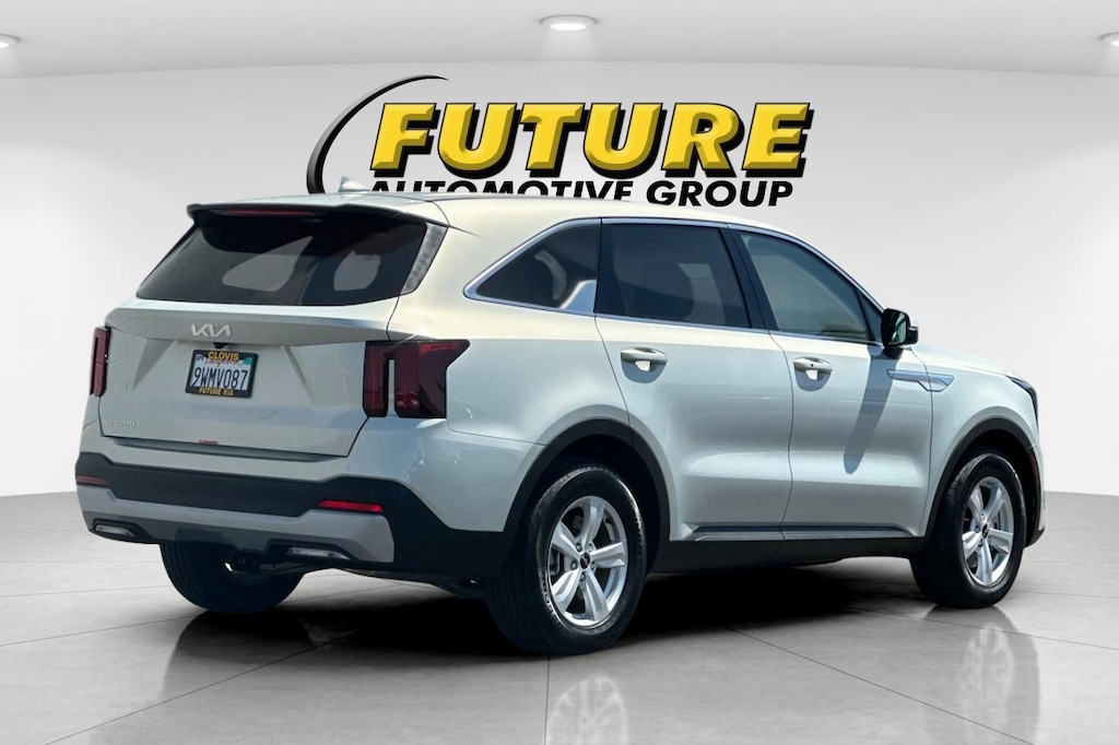 Certified 2026 Kia Sorento LX SUV