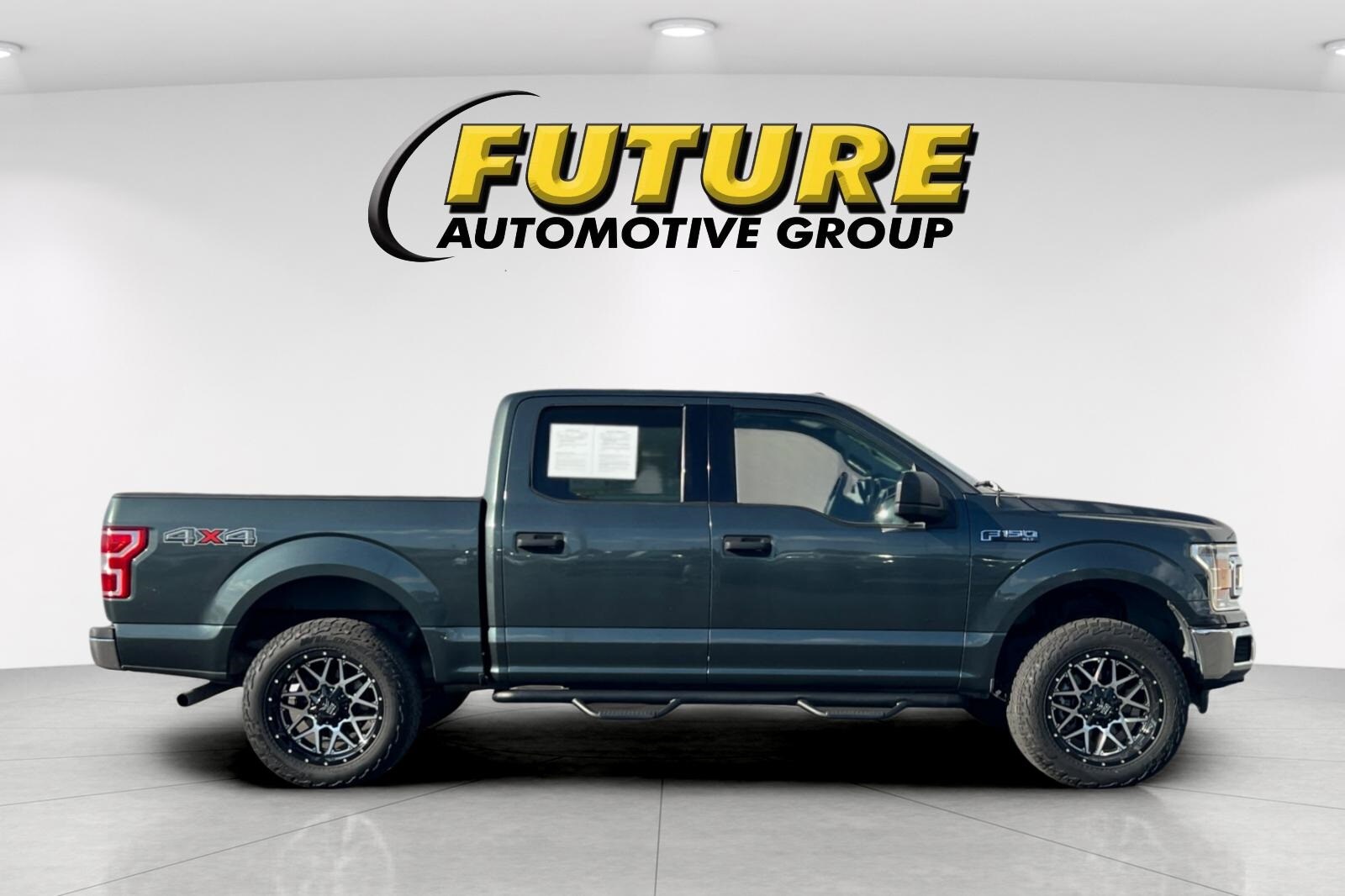 2018 Ford F-150 XLT photo 2
