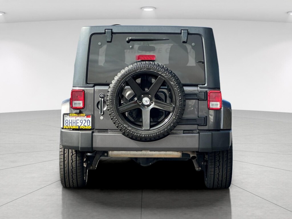 Used 2018 Jeep Wrangler JK Unlimited Sahara 4x4 SUV