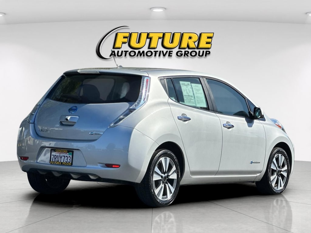 Used 2013 Nissan LEAF SL Hatchback