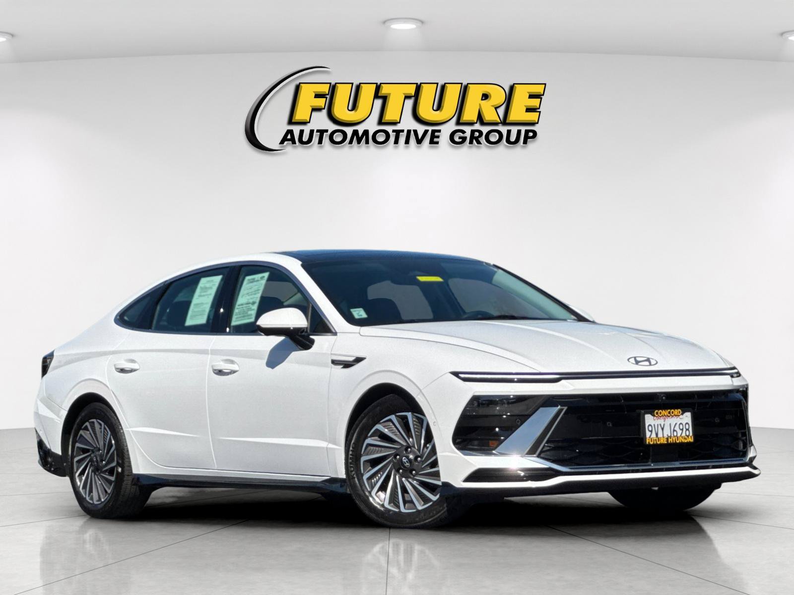 2025 Hyundai Sonata Hybrid