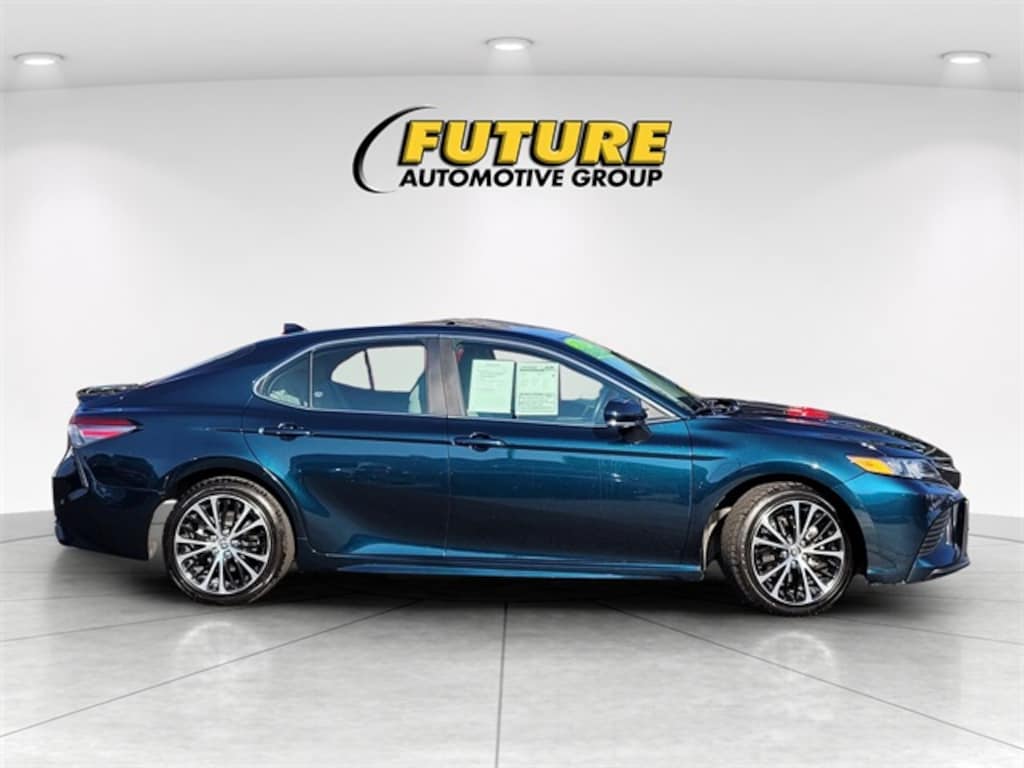 Used 2019 Toyota Camry L Sedan