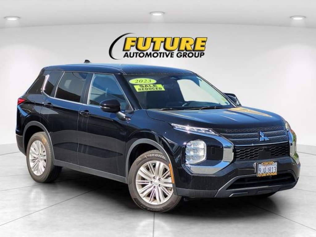 Used 2023 Mitsubishi Outlander ES SUV