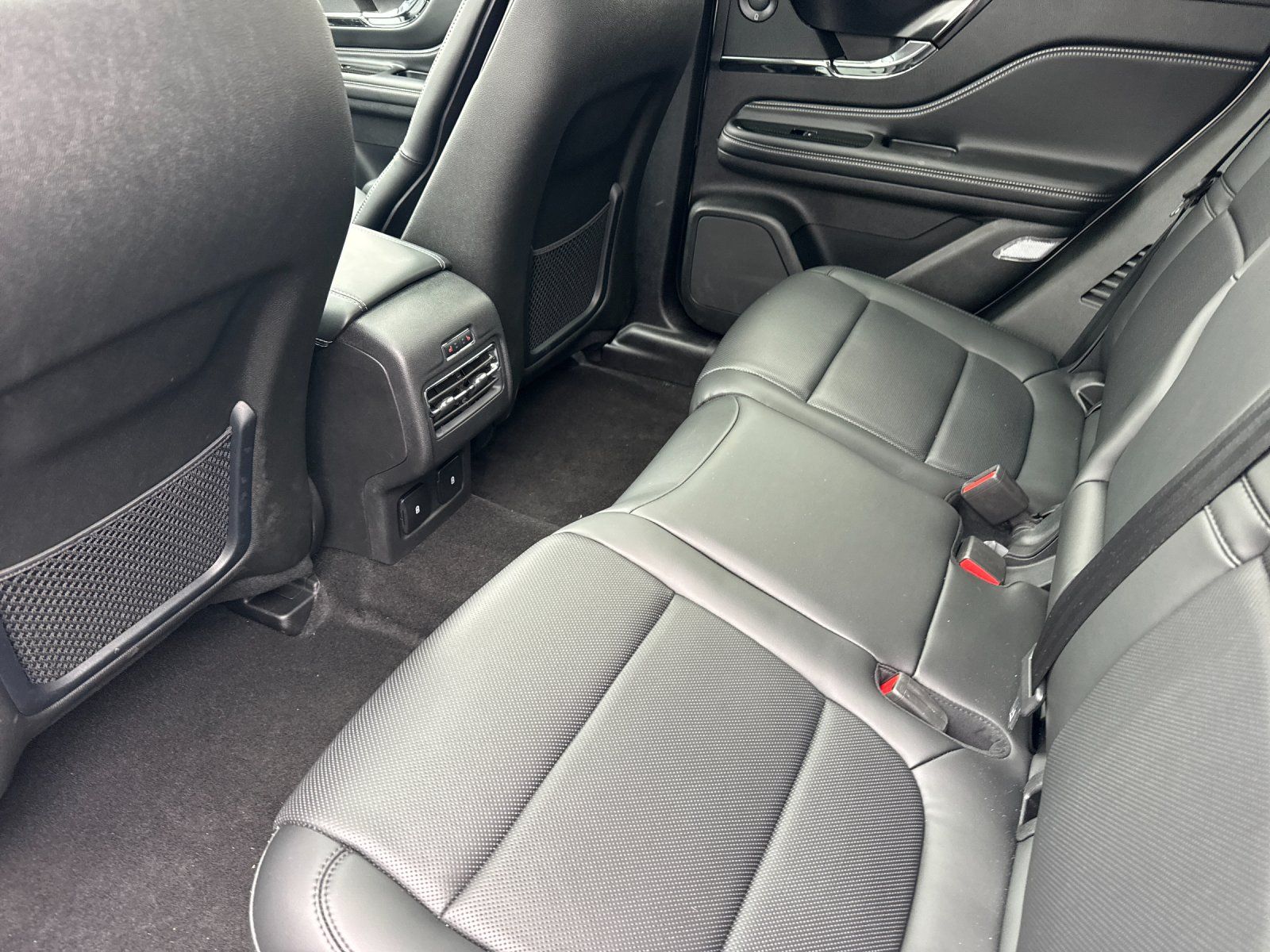 2025 Lincoln Corsair Grand Touring - Photo 11
