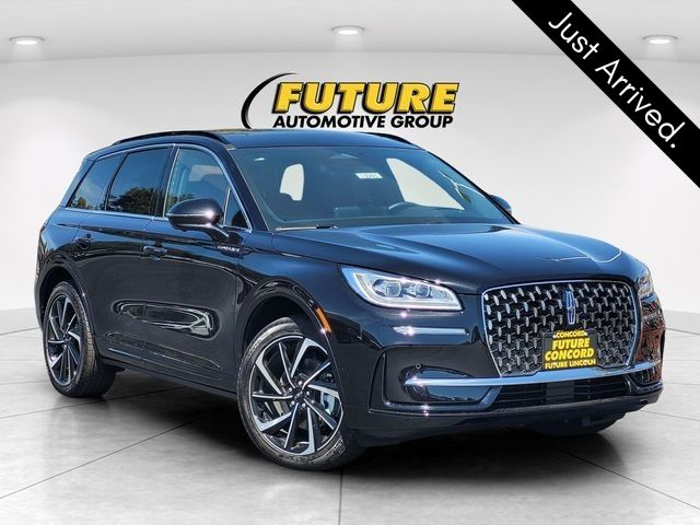 2025 Lincoln Corsair Grand Touring AWD's photo