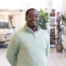 Staff member Maurice Mchenry from ID_4c7161