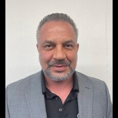 Staff member Moe Yousufzai from ID_b31dbe