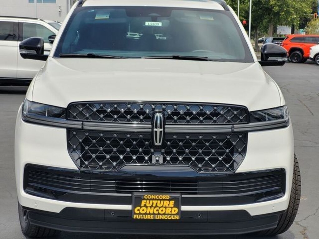New 2026 Lincoln Navigator L Reserve SUV