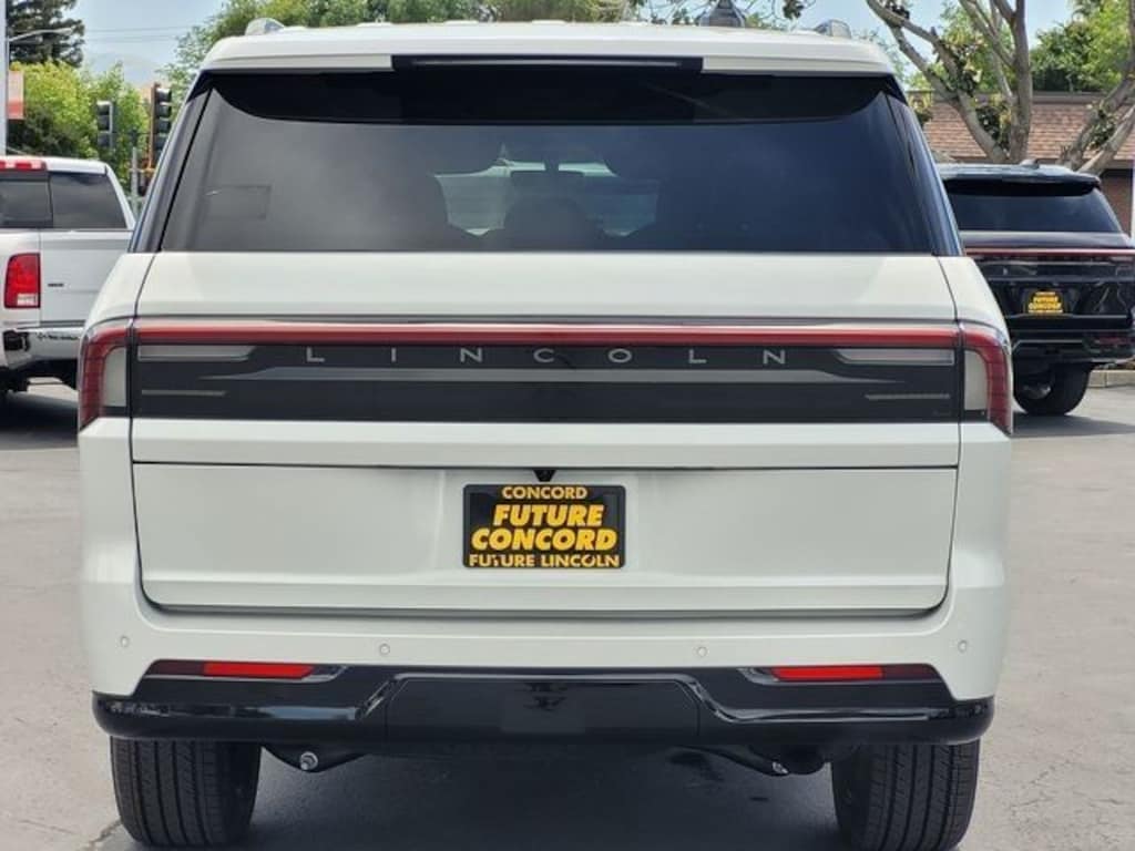 New 2026 Lincoln Navigator L Reserve SUV