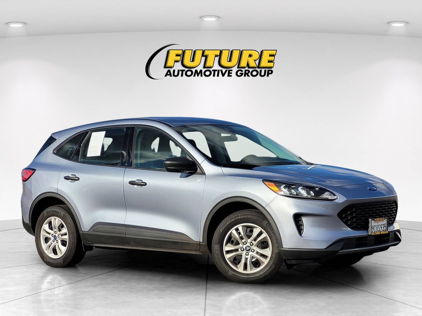 2022 Ford Escape S's photo