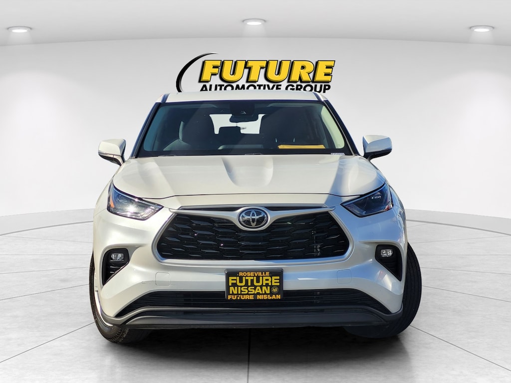 Used 2023 Toyota Highlander L SUV