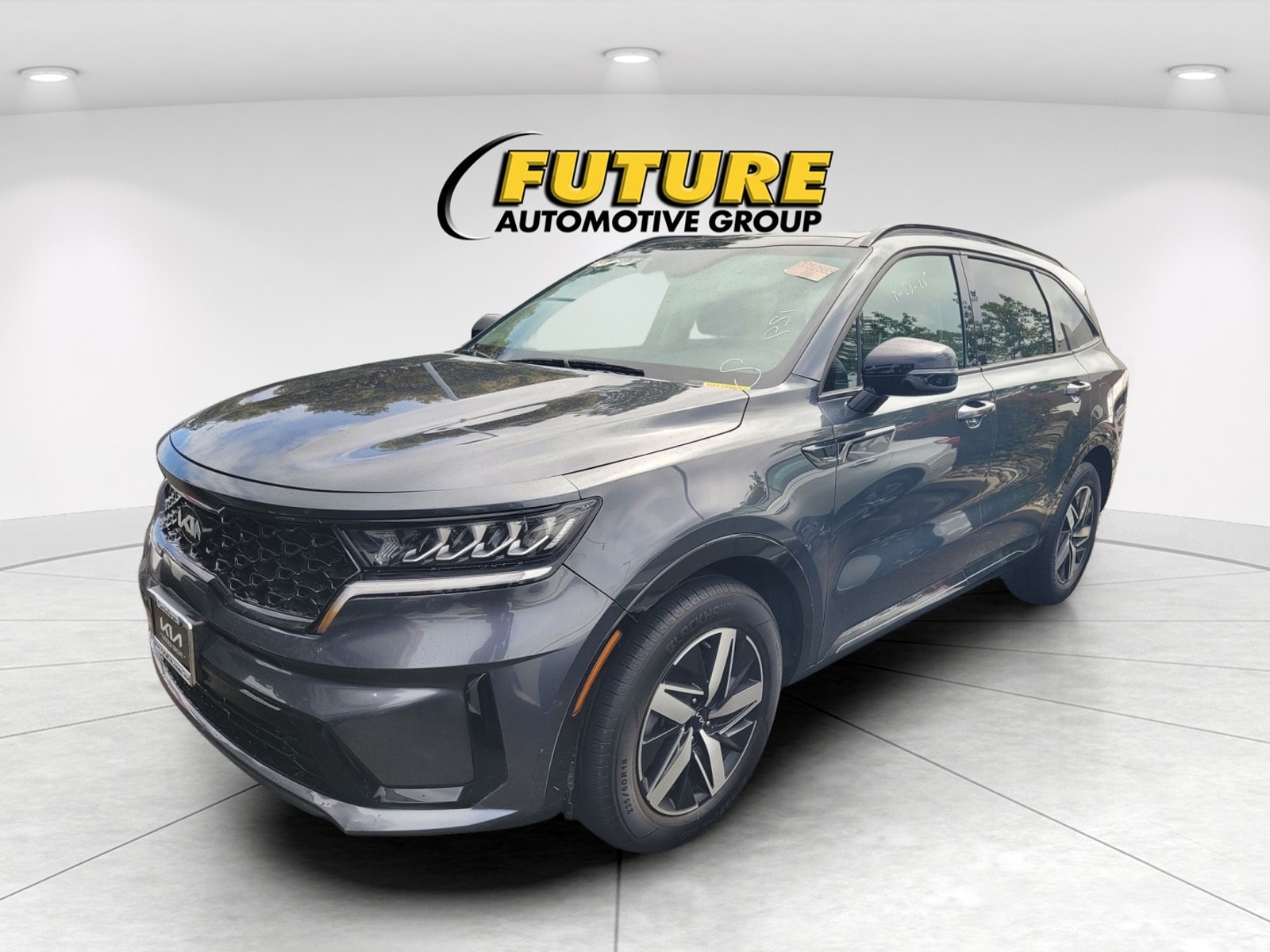 2022 Kia Sorento S photo 2