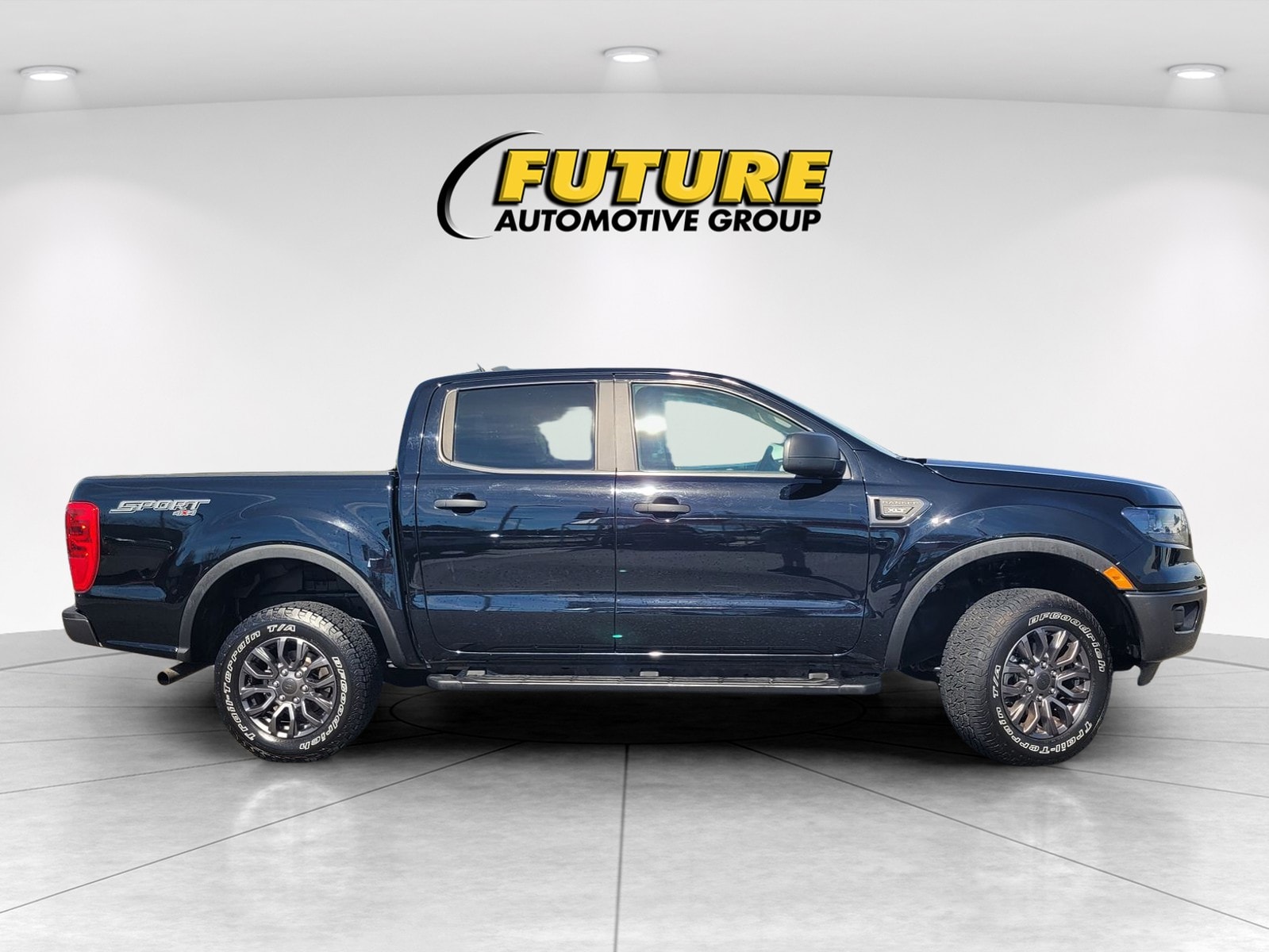 2021 Ford Ranger XLT Crew Cab photo 2