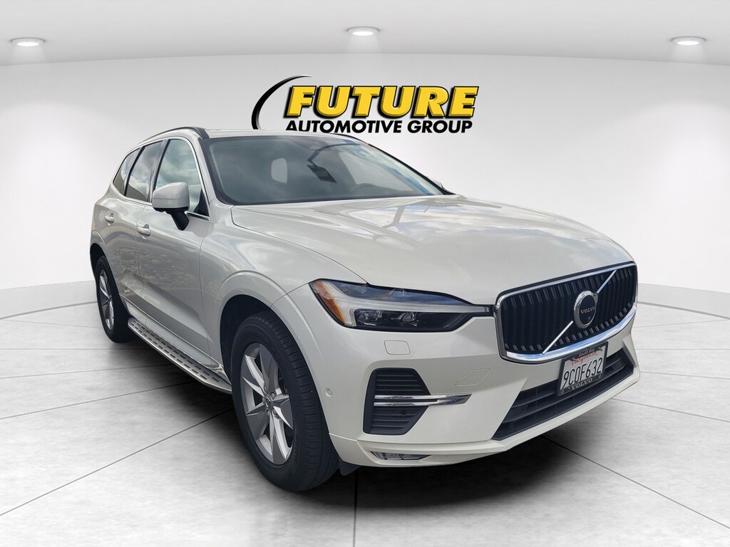Used 2022 Volvo XC60 B5 Momentum SUV
