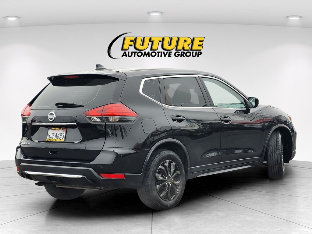 Used 2017 Nissan Rogue S