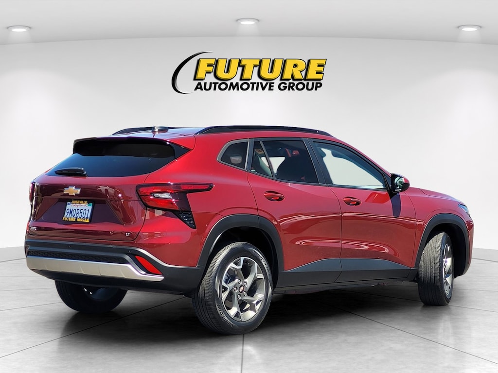 Used 2024 Chevrolet Trax LT SUV