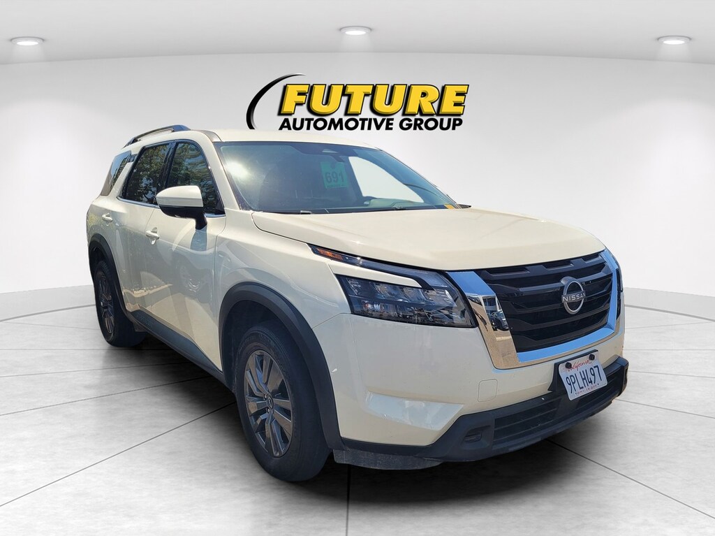 Used 2025 Nissan Pathfinder SV SUV