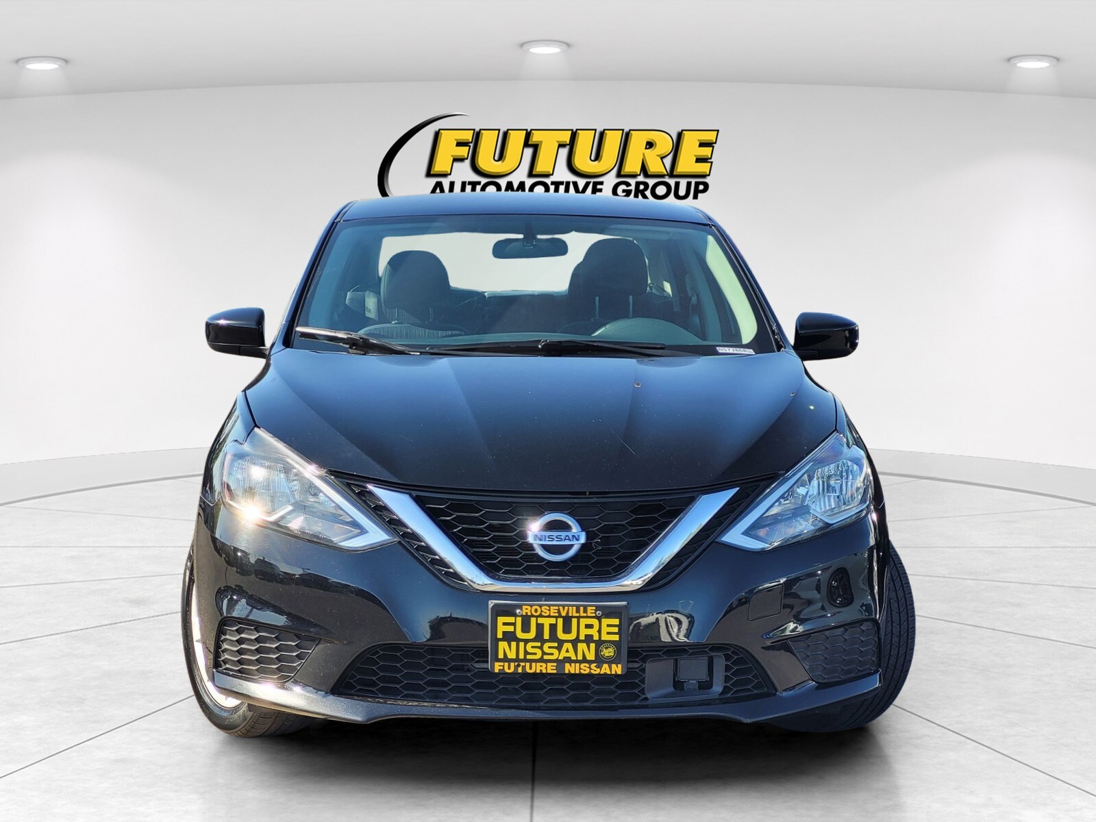 2019 Nissan Sentra SV photo 2