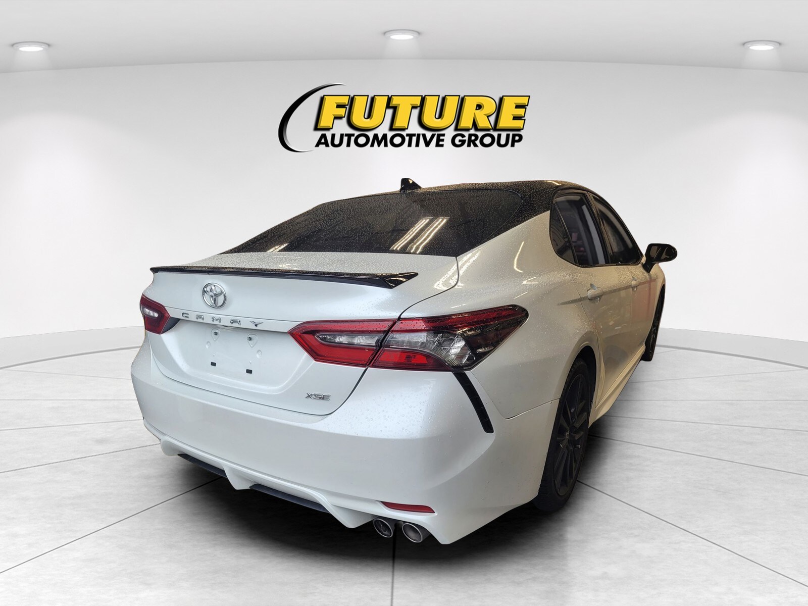 2023 Toyota Camry XSE photo 3