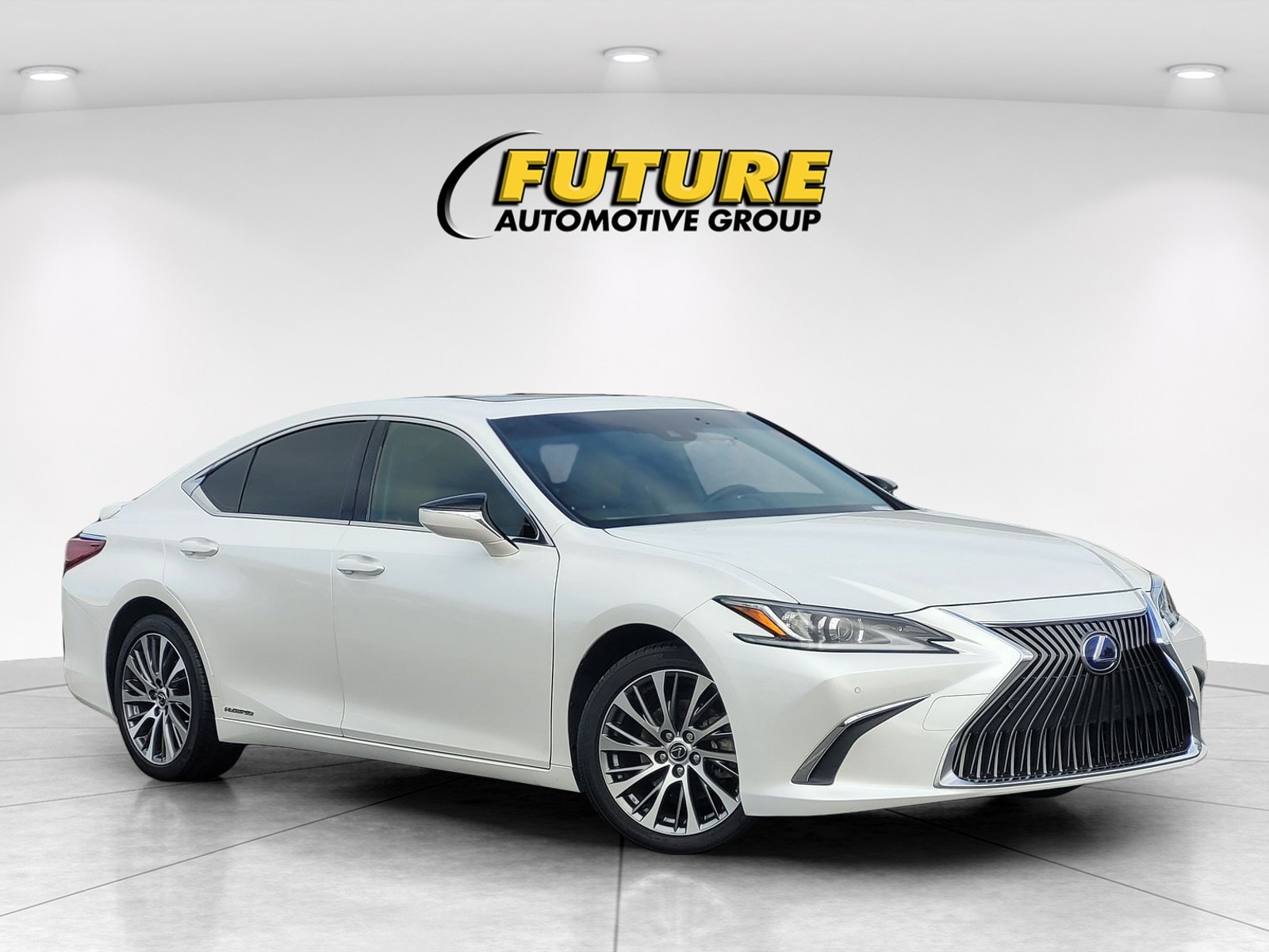 2019 Lexus ES Hybrid 300h