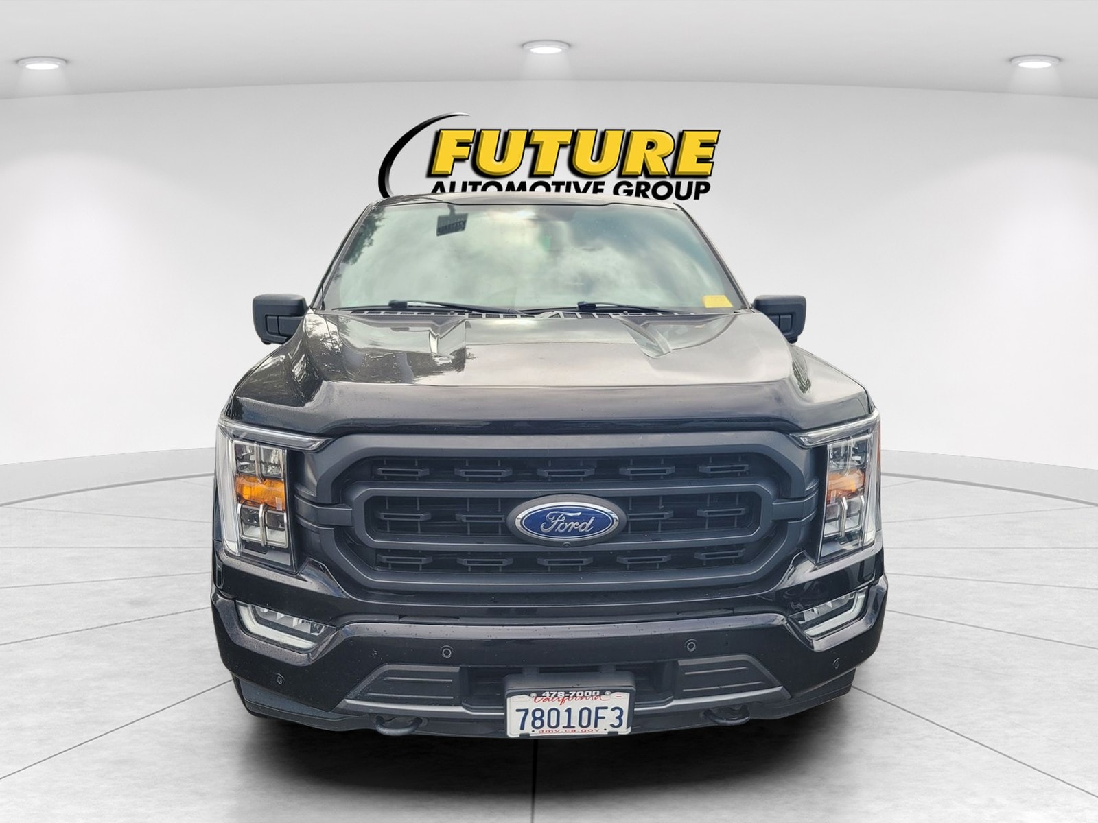 2021 Ford F-150 XLT Supercrew photo 2