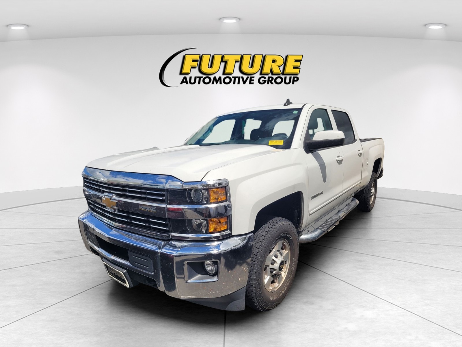2016 Chevrolet Silverado 2500HD LT Crew Cab photo 2