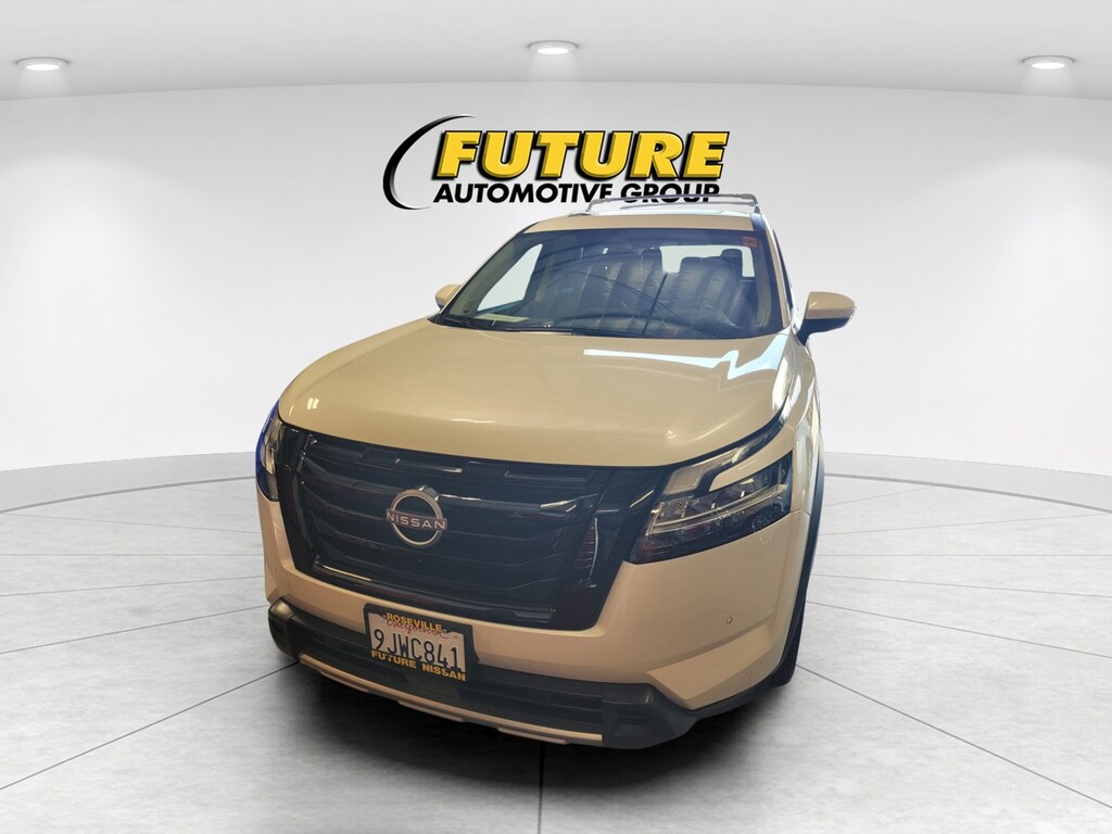 Certified 2024 Nissan Pathfinder SL SUV