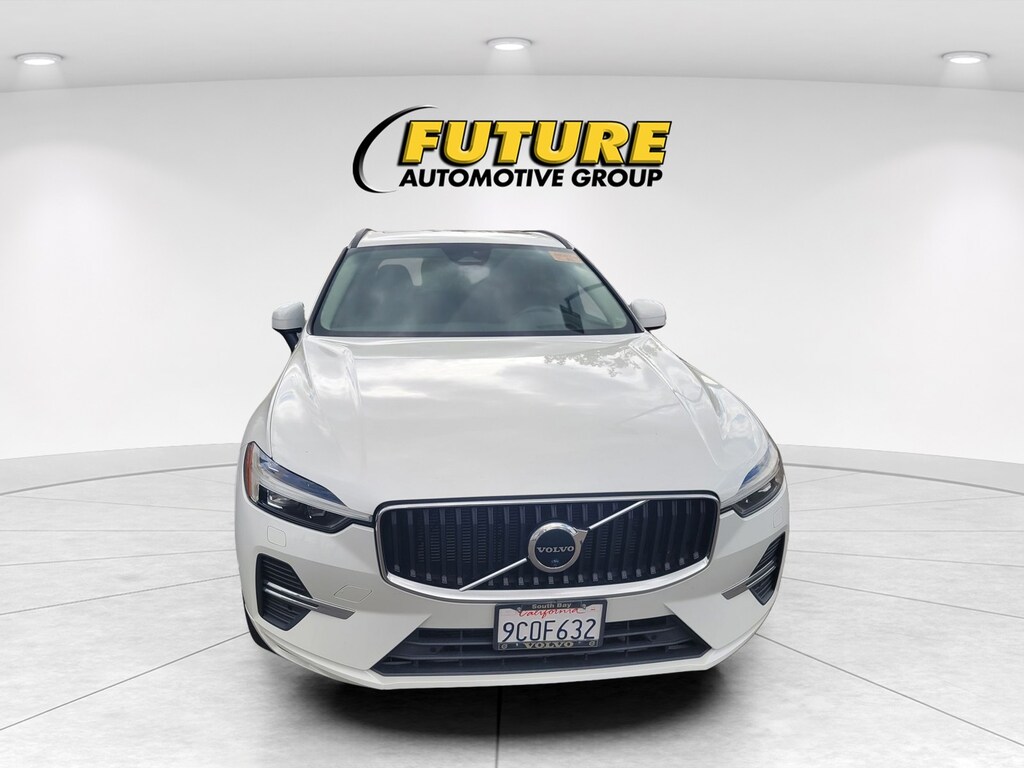 Used 2022 Volvo XC60 B5 Momentum SUV
