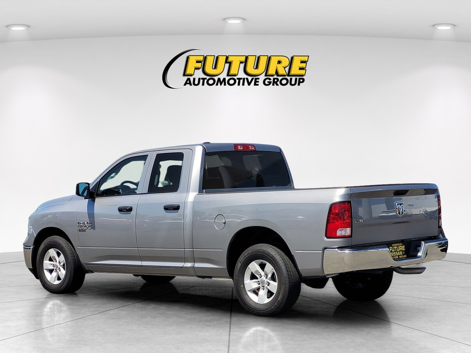 2024 Ram 1500 Classic SLT Quad Cab photo 6