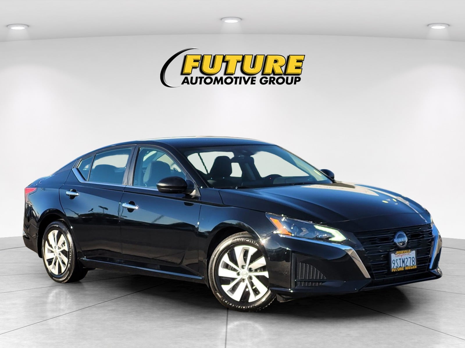 2025 Nissan Altima S's photo