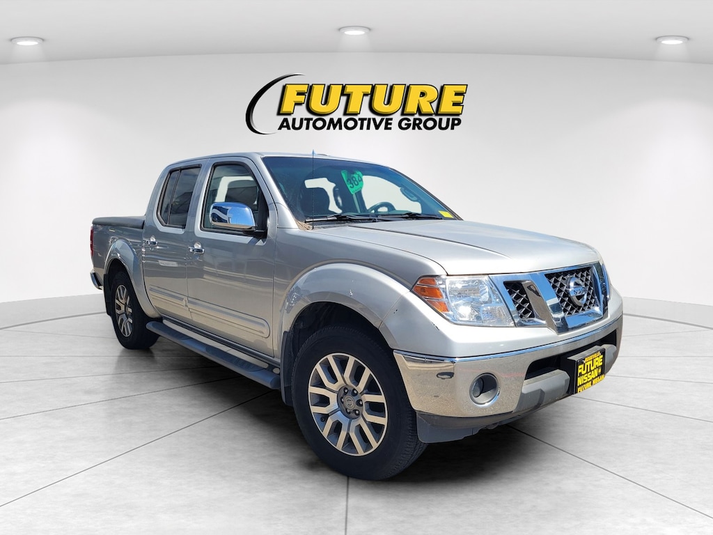 Used 2013 Nissan Frontier SL Crew Cab