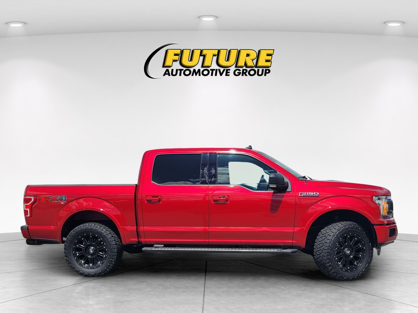 2020 Ford F-150 XLT Supercrew photo 2