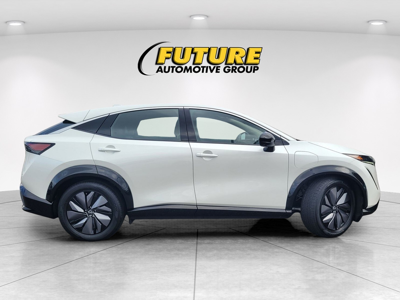 2024 Nissan ARIYA Evolve+ photo 2