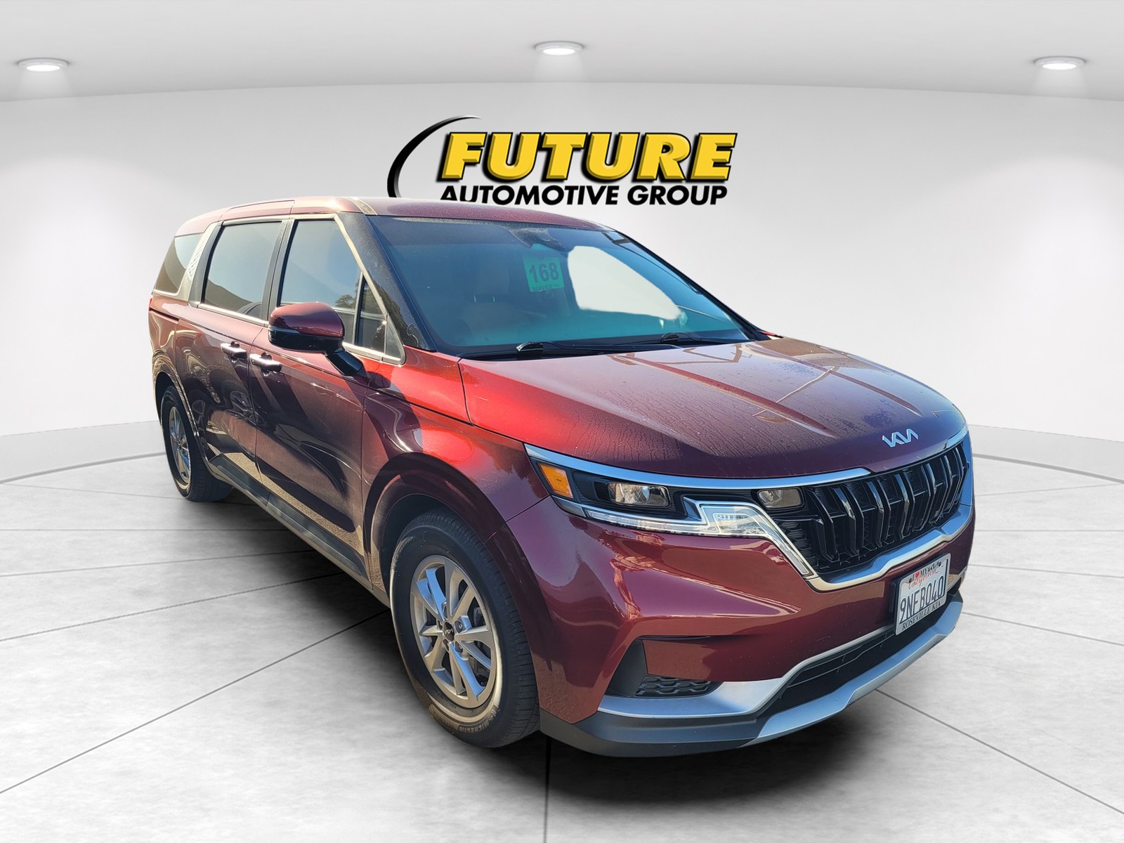  Kia Carnival