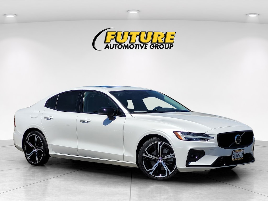 Used 2024 Volvo S60 B5 Core Dark Theme Sedan
