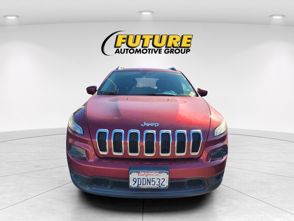 Used 2014 Jeep Cherokee Latitude SUV