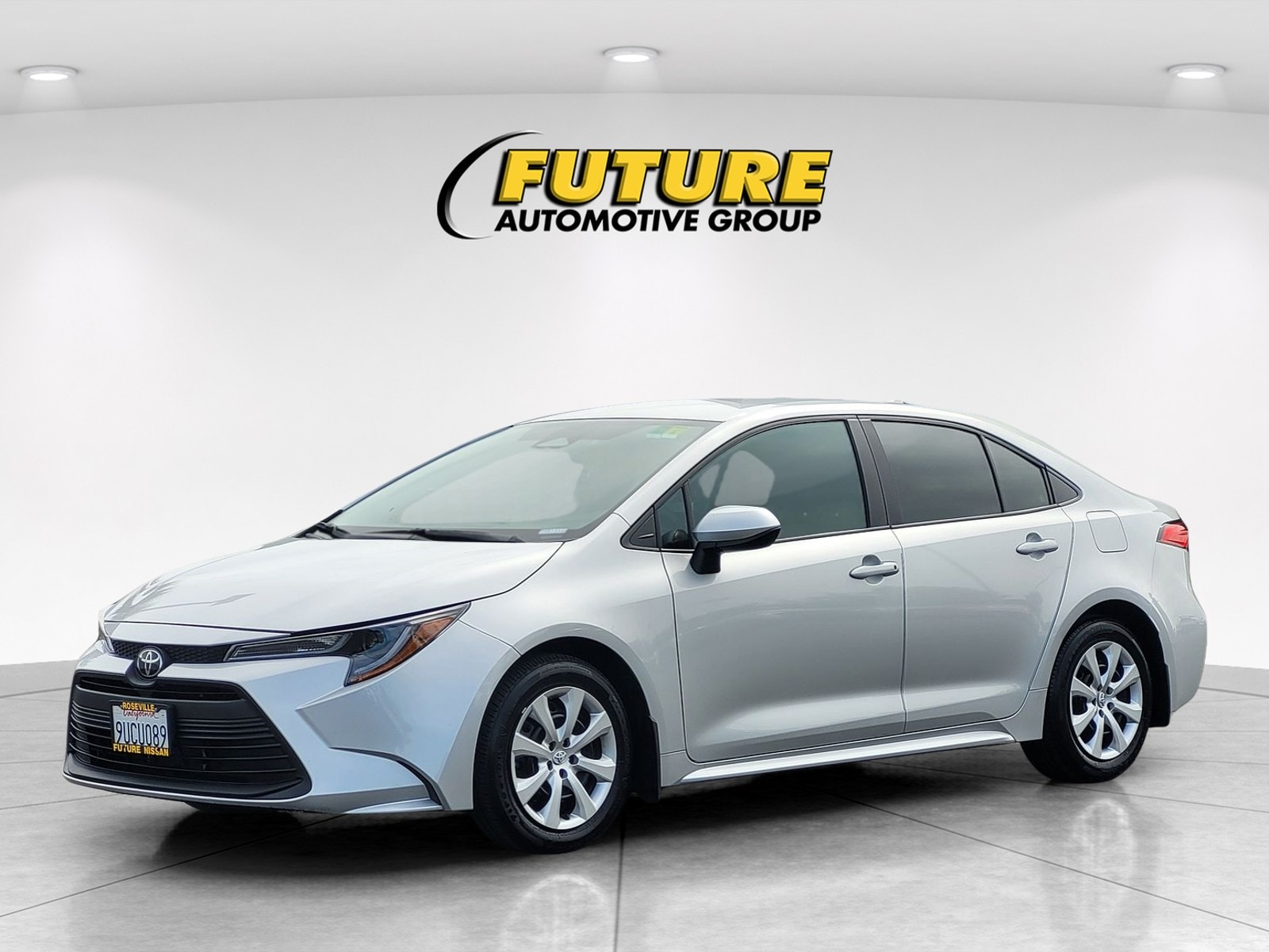 2025 Toyota Corolla LE photo 4