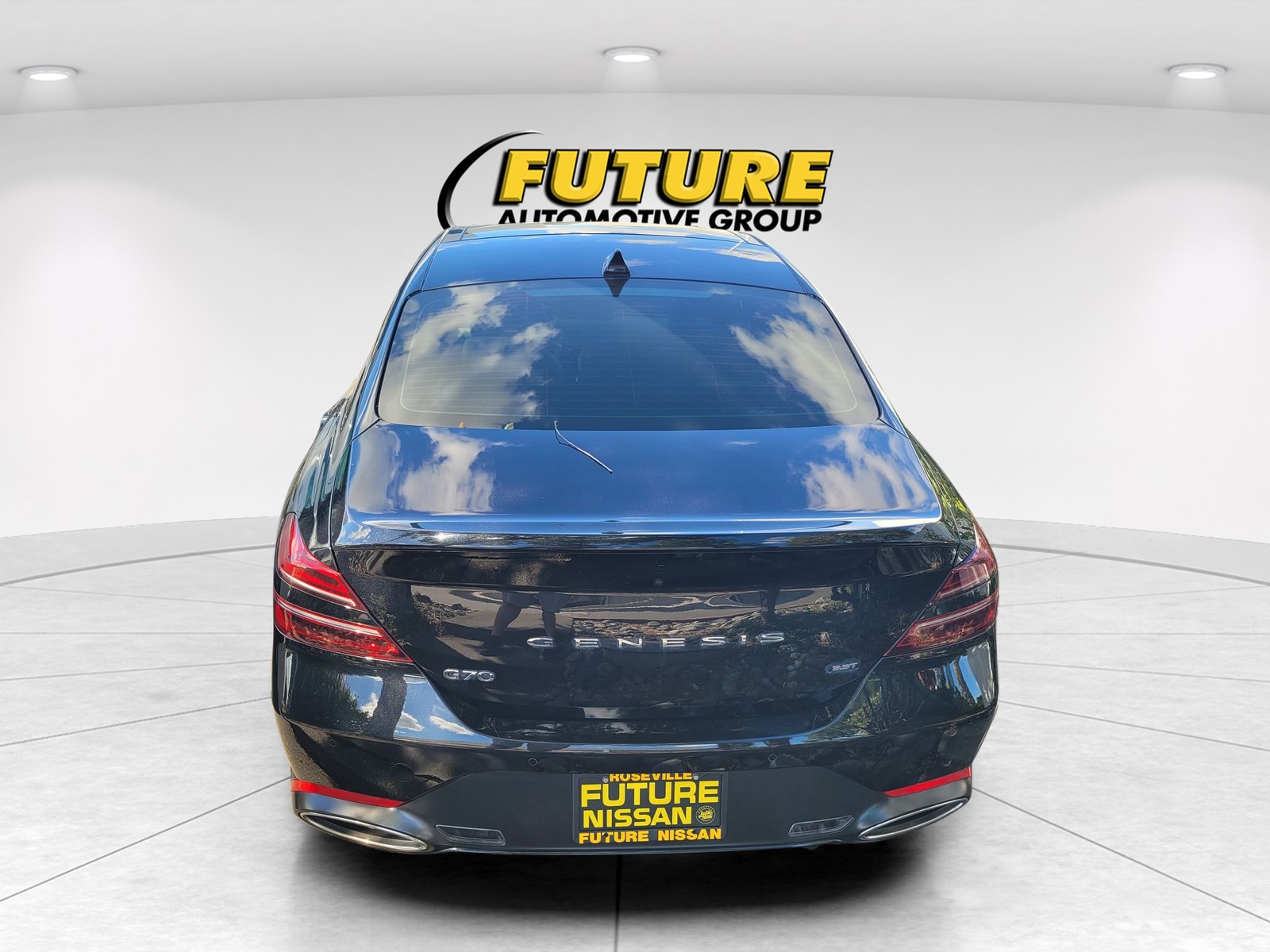 2023 Genesis G70 3.3T photo 4