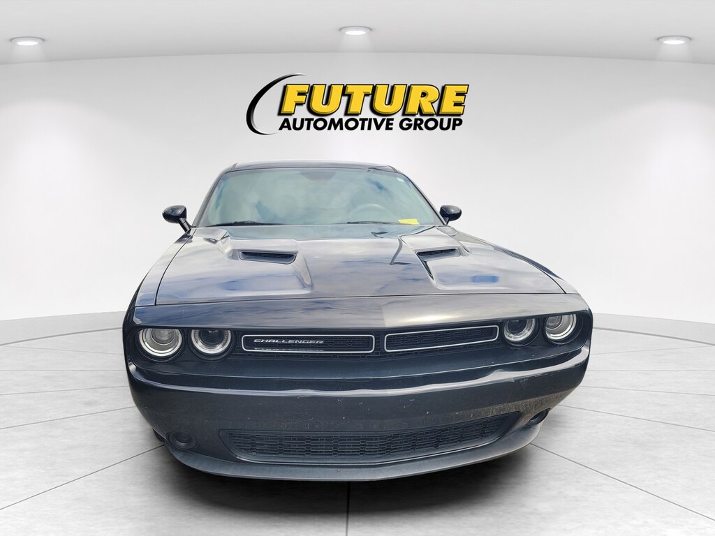 Used 2016 Dodge Challenger SXT Coupe