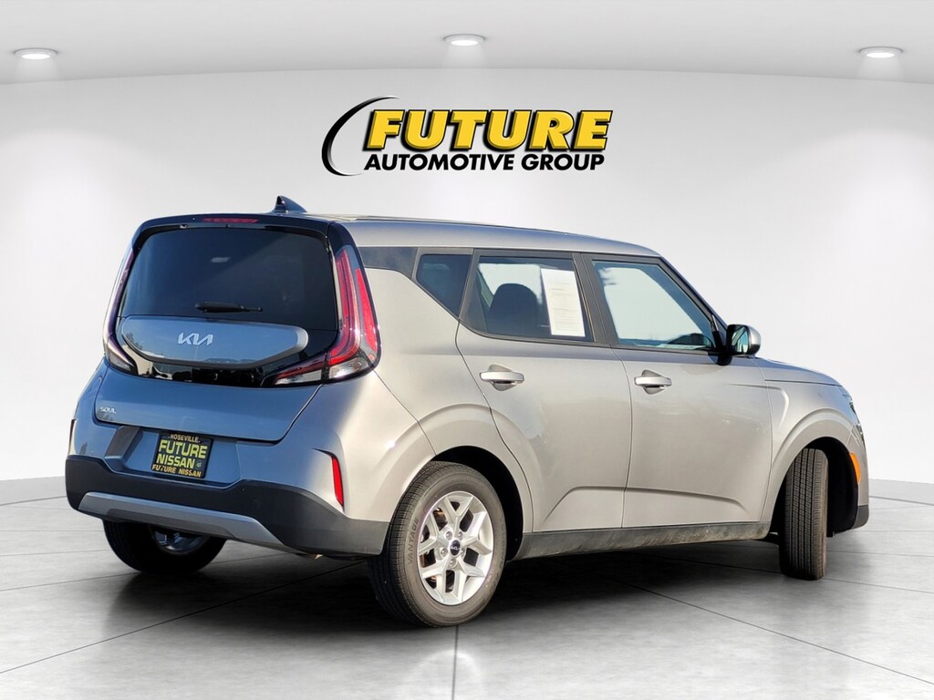 Used 2023 Kia Soul LX Hatchback