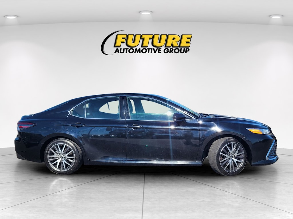 Used 2024 Toyota Camry XLE Sedan
