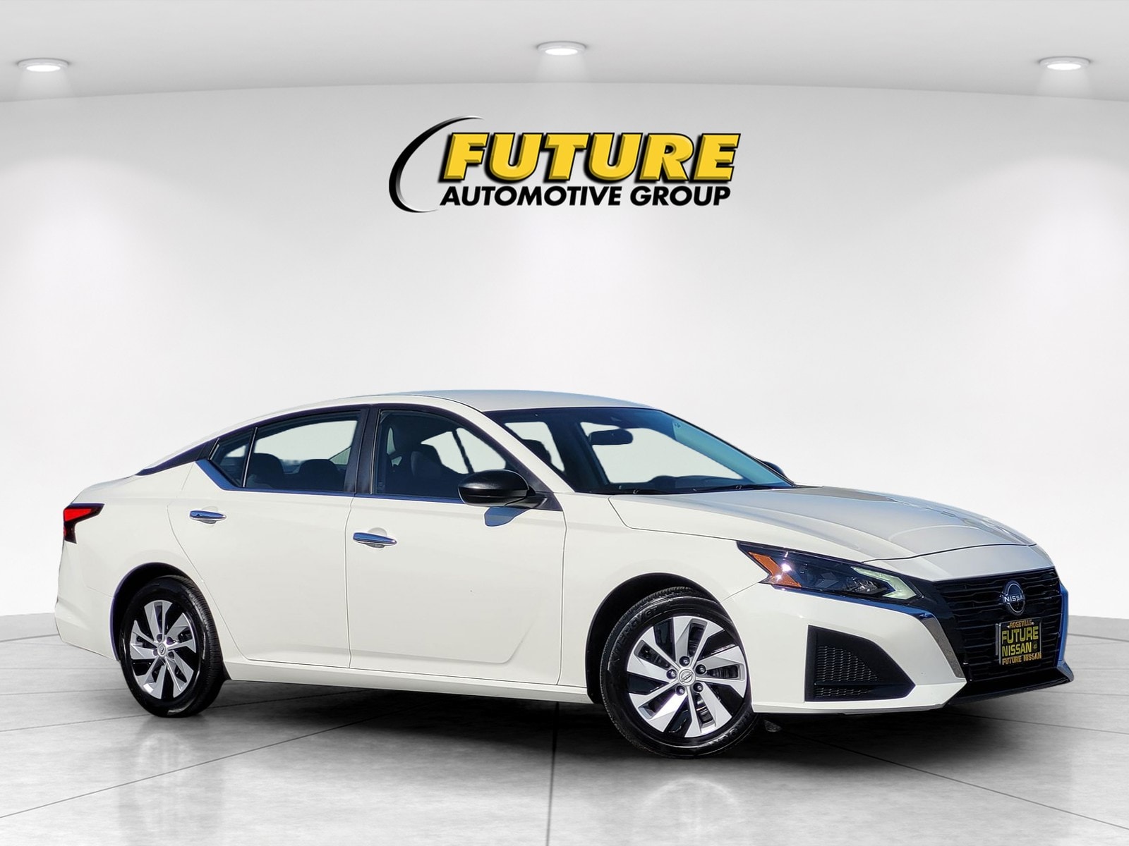 2025 Nissan Altima S's photo