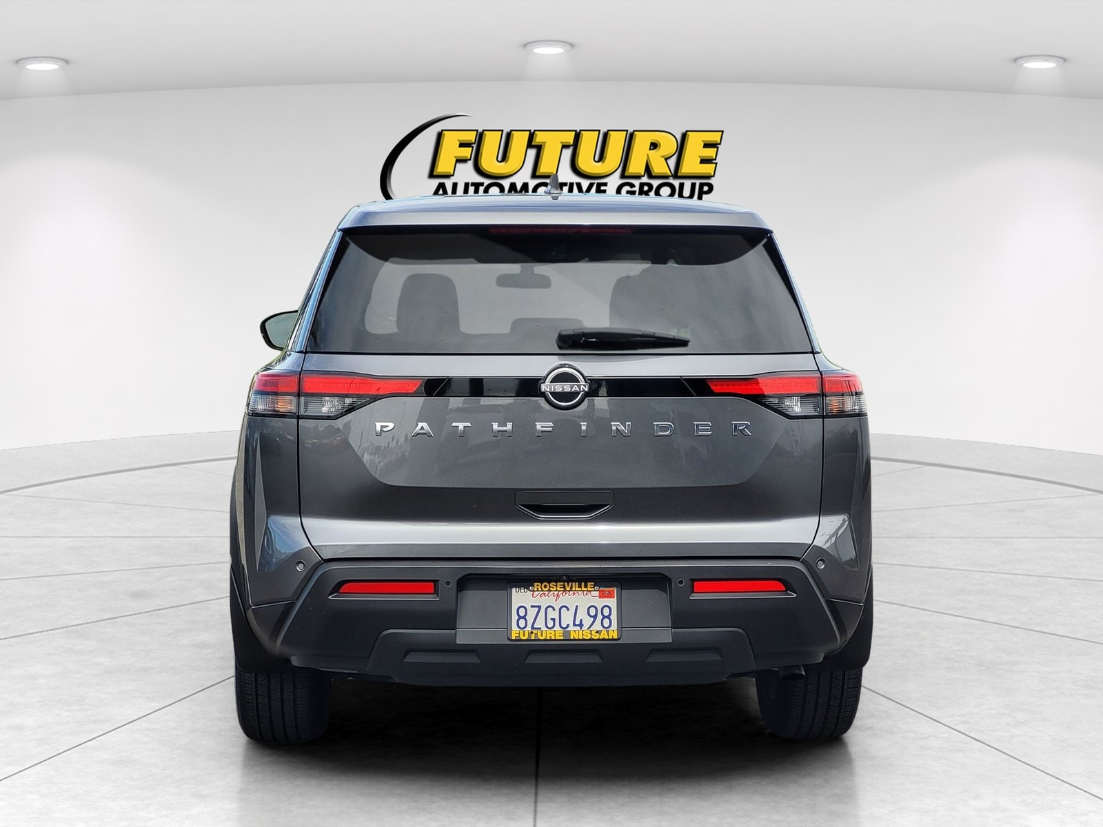 2022 Nissan Pathfinder S photo 3