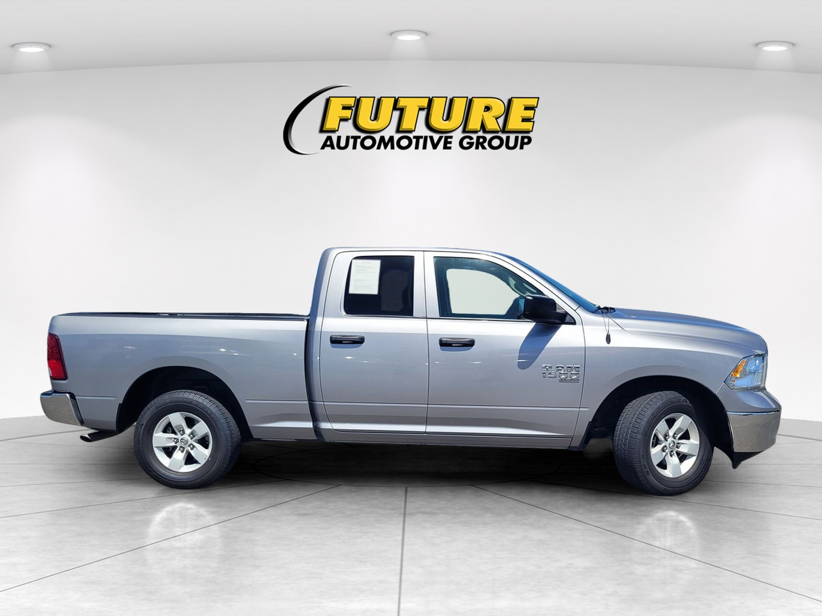 2024 Ram 1500 Classic SLT Quad Cab photo 2