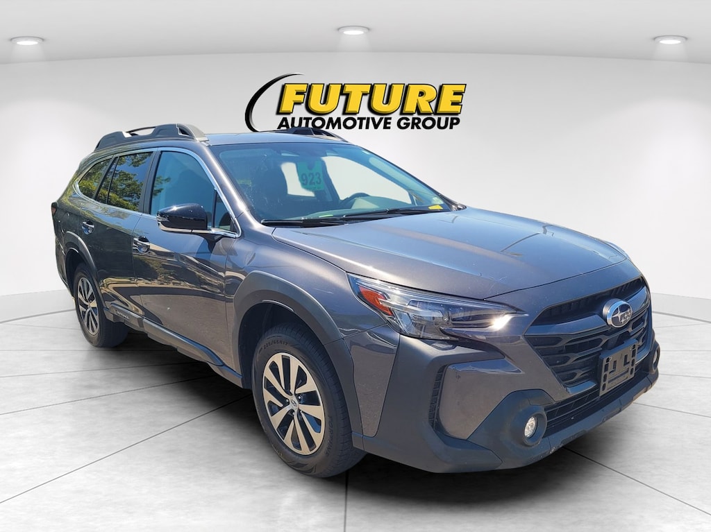 Used 2024 Subaru Outback Premium SUV